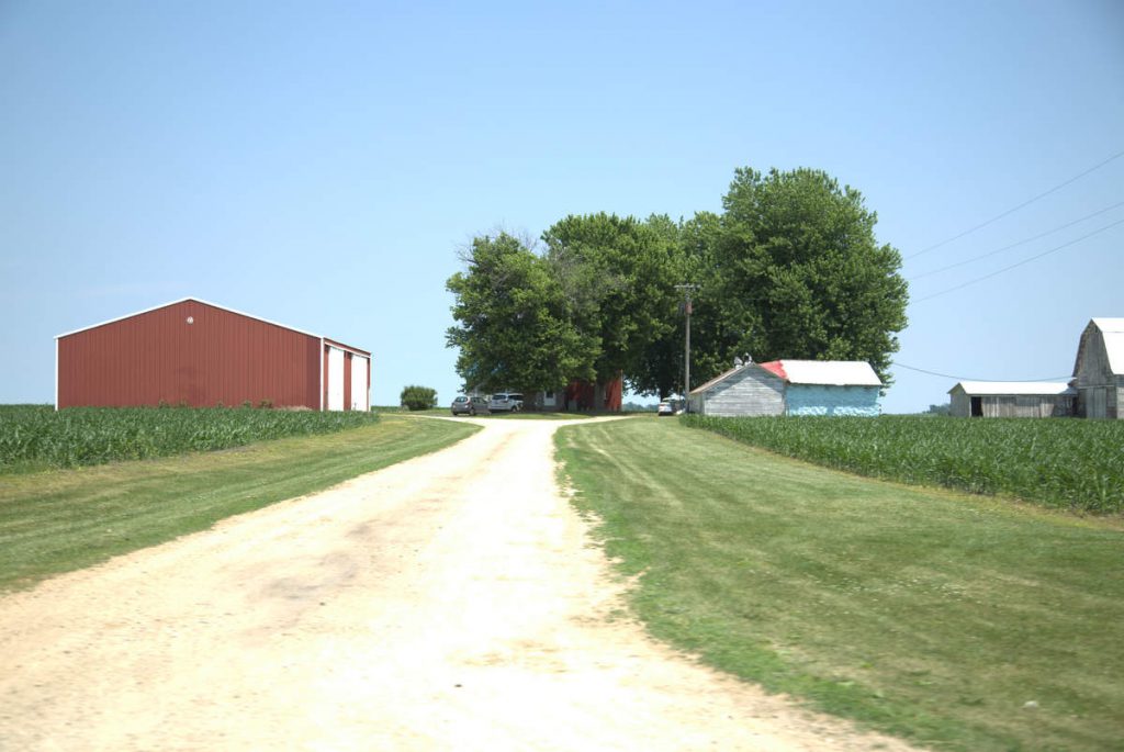 Farley Family Farm (USA Day 18) Andi the Tour Guide